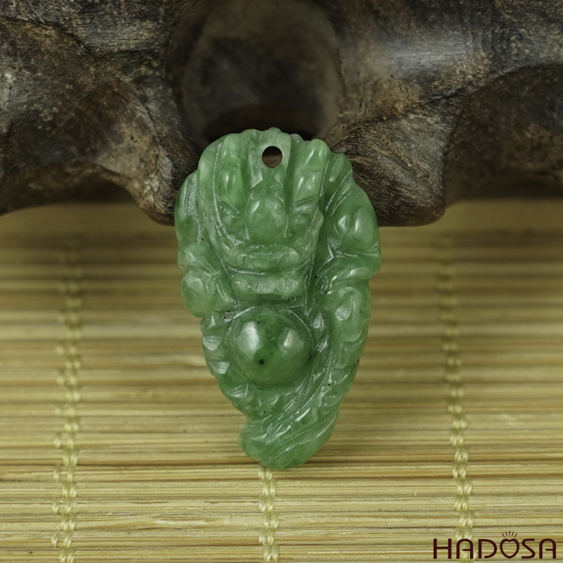 Mặt Cẩm Thạch Rồng ngậm long châu 16x26mm