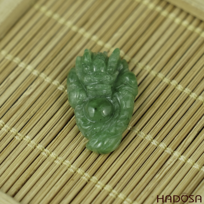 Mặt Cẩm Thạch Rồng ngậm long châu 16x26mm