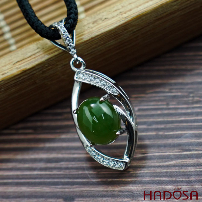 Mặt dây chuyền Ngọc Bích Canada 8x10mm bạc 925