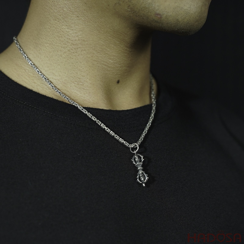 Mặt dây chuyền bạc nam