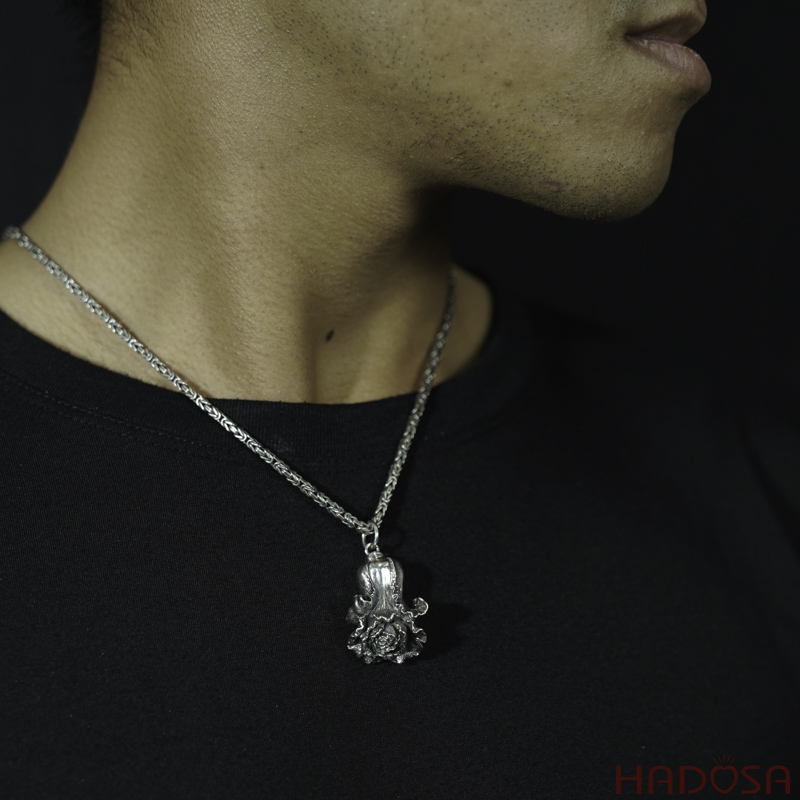 Mặt dây chuyền bạc nam phong thủy bông cải