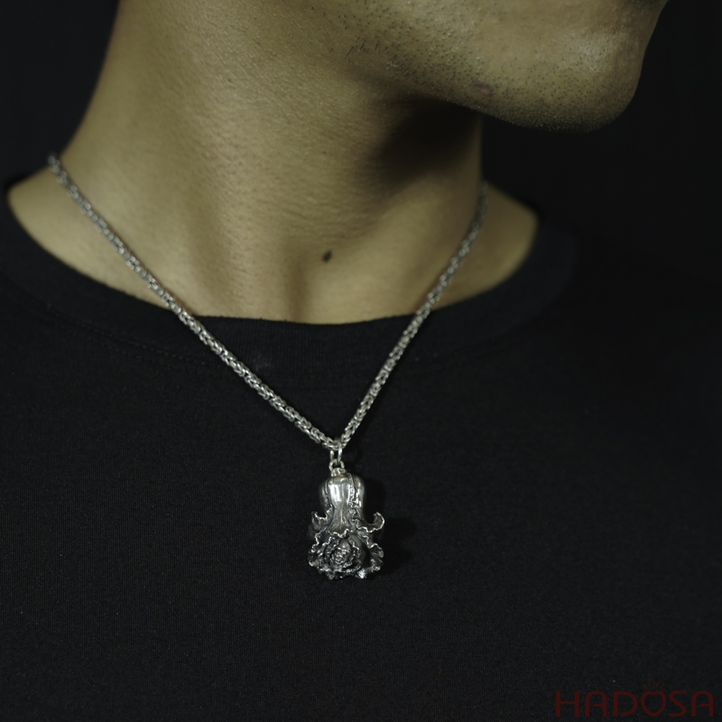 Mặt dây chuyền bạc nam phong thủy bông cải