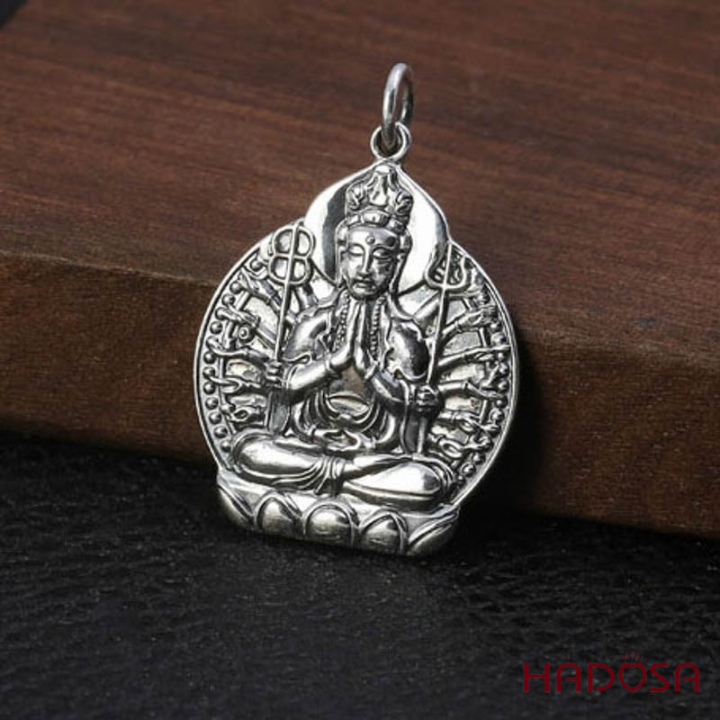 Mặt dây chuyền bạc Phật Thiên Thủ Thiên Nhãn (Tý)