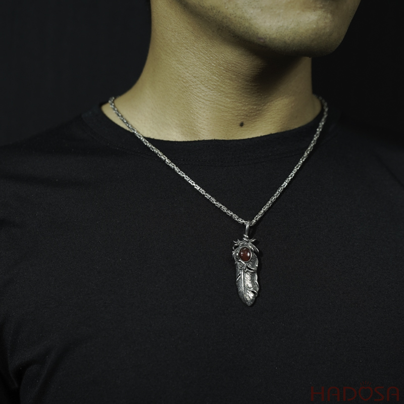 Mặt dây chuyền bạc Thái chiếc lá