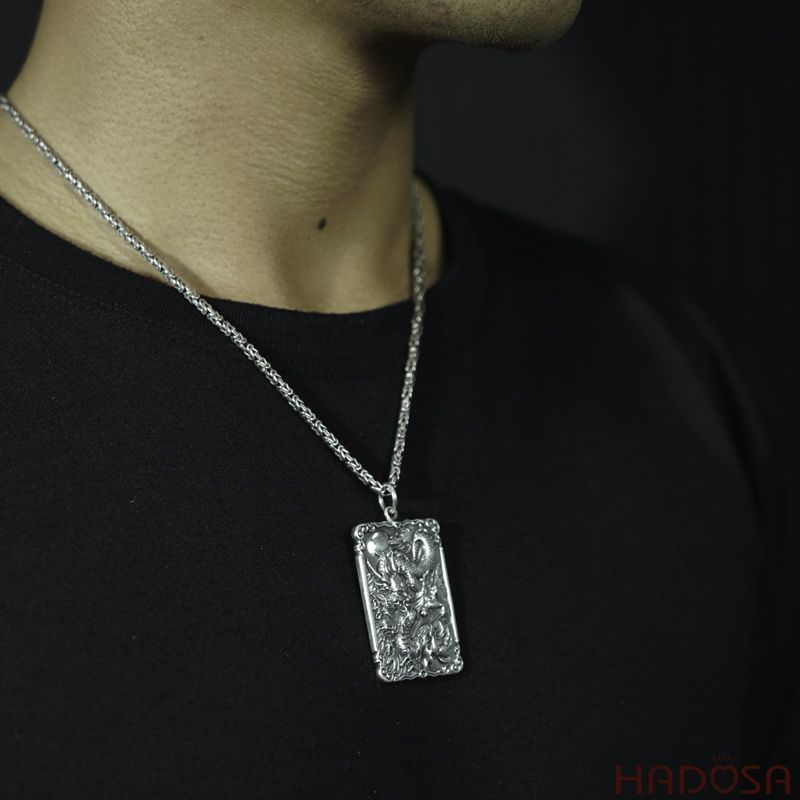 Mặt dây chuyền bạc Thái hình Rồng