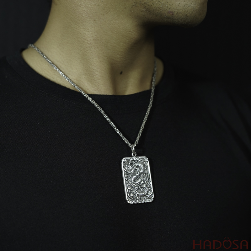 Mặt dây chuyền bạc Thái hình Rồng