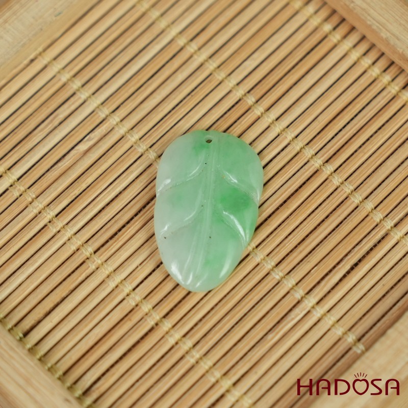 Cận cảnh Mặt Cẩm Thạch lá 14x22mm HADOSA