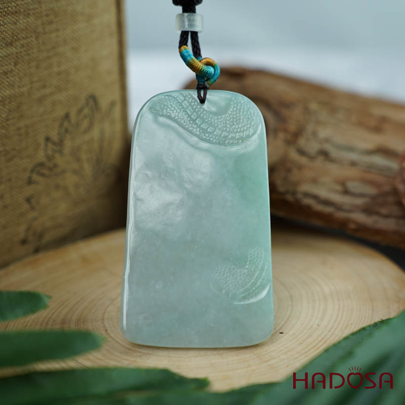 Mặt dây chuyền Cẩm Thạch A Quan Vân Trường 66*38*6mm