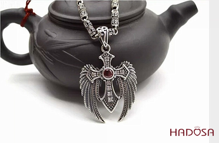 Mặt dây chuyền Thánh giá đôi cánh thiên thần