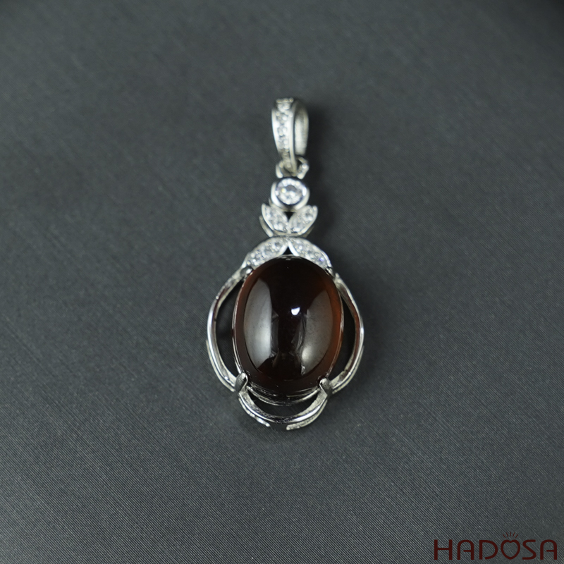 Mặt dây chuyền đá Garnet oval 10x13mm
