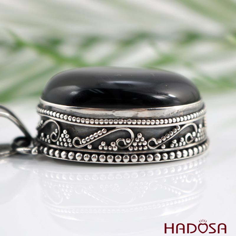Mặt dây chuyền đá Onyx đen bạc 925