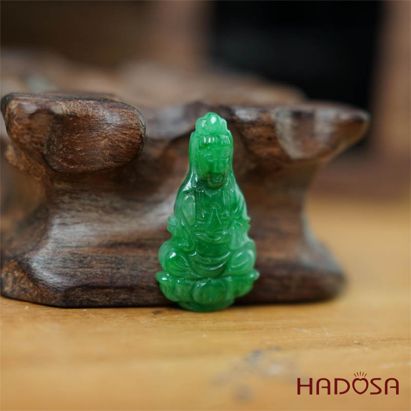 Mặt Quan Âm Cẩm Thạch xanh ngọc 27x14mm