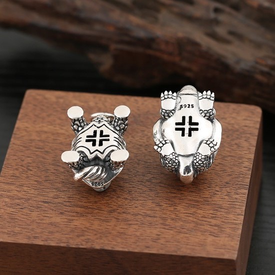 Mặt dây chuyền Long Quy bạc Thái