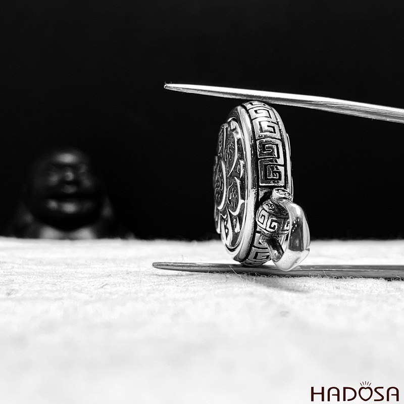 Mặt dây chuyền Lục Tự Đại Minh Chân Ngôn