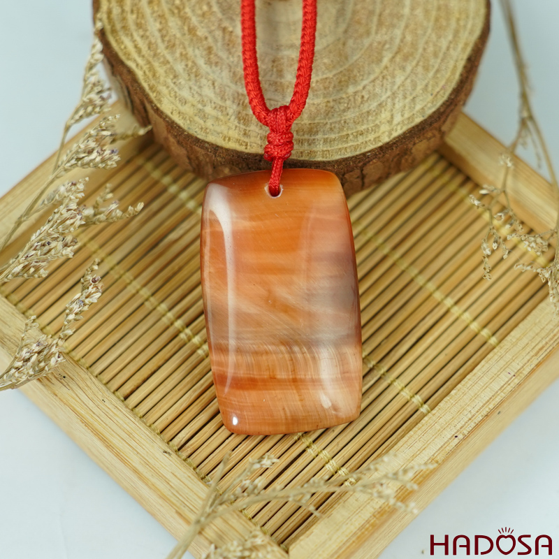 Mặt dây chuyền mắt hổ cam đỏ chuẩn 6A 37x22mm