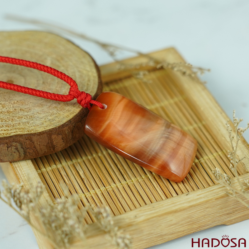 Mặt dây chuyền mắt hổ cam đỏ chuẩn 6A 37x22mm