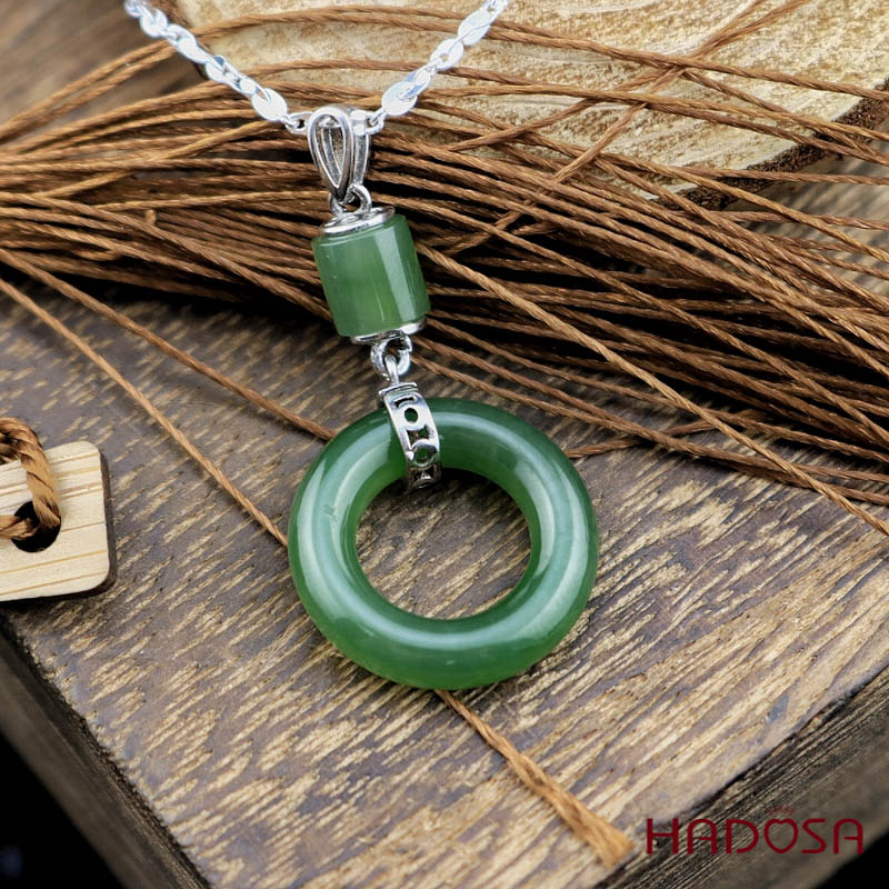 Mặt dây chuyền Ngọc Bích Canada 20mm