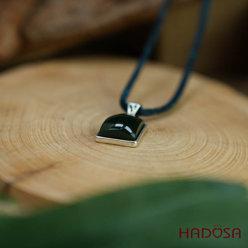 Mặt Ngọc Bích chữ nhật 13x17mm cao cấp