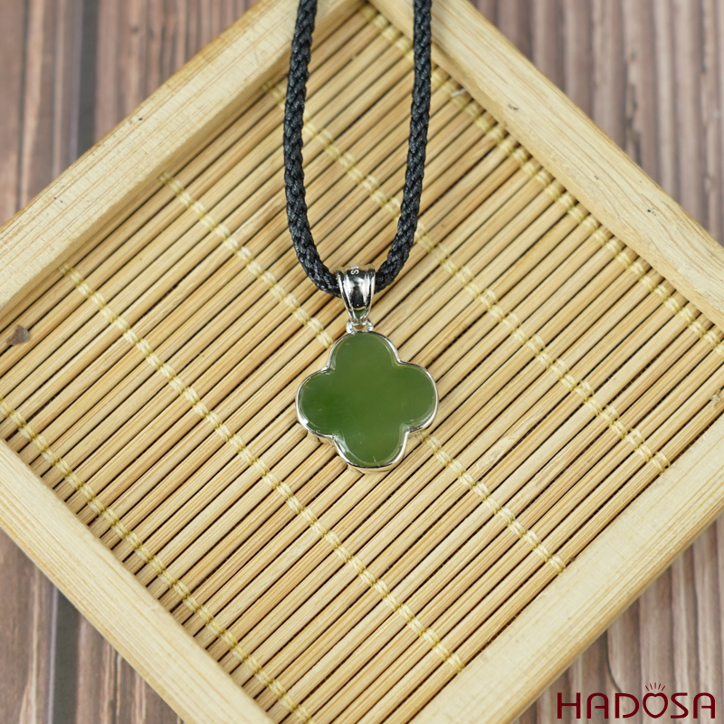 Mặt dây chuyền Ngọc bích 14*14mm bạc 925