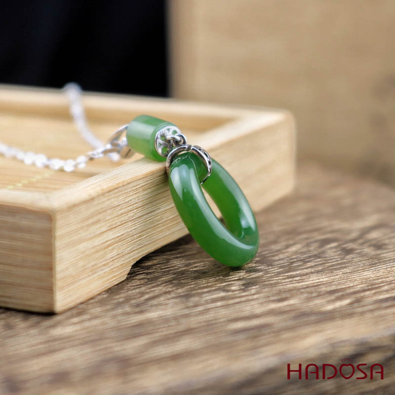 Mặt dây chuyền Ngọc Bích Canada 20mm