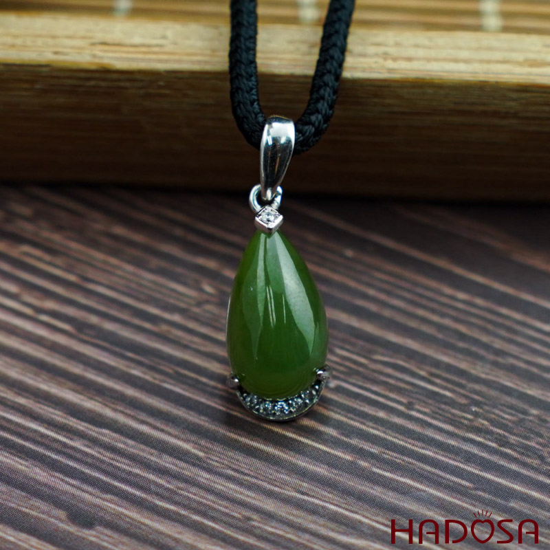 Mặt dây chuyền Ngọc Bích Canada 8x14mm bạc 925