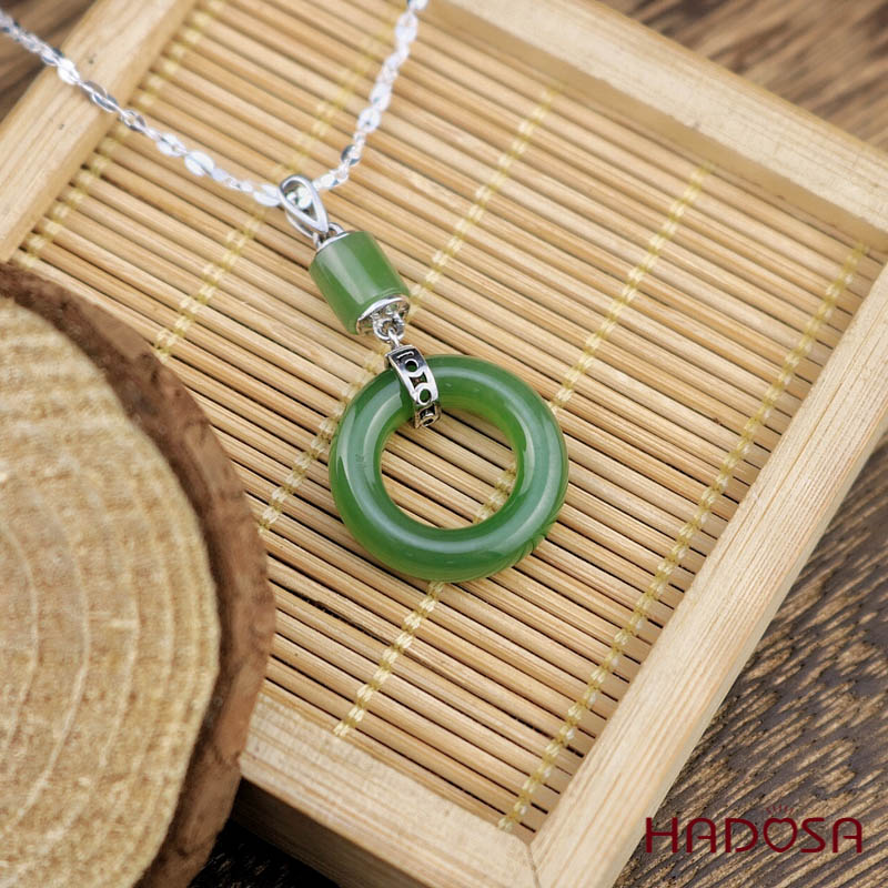 Mặt dây chuyền Ngọc Bích Canada 20mm