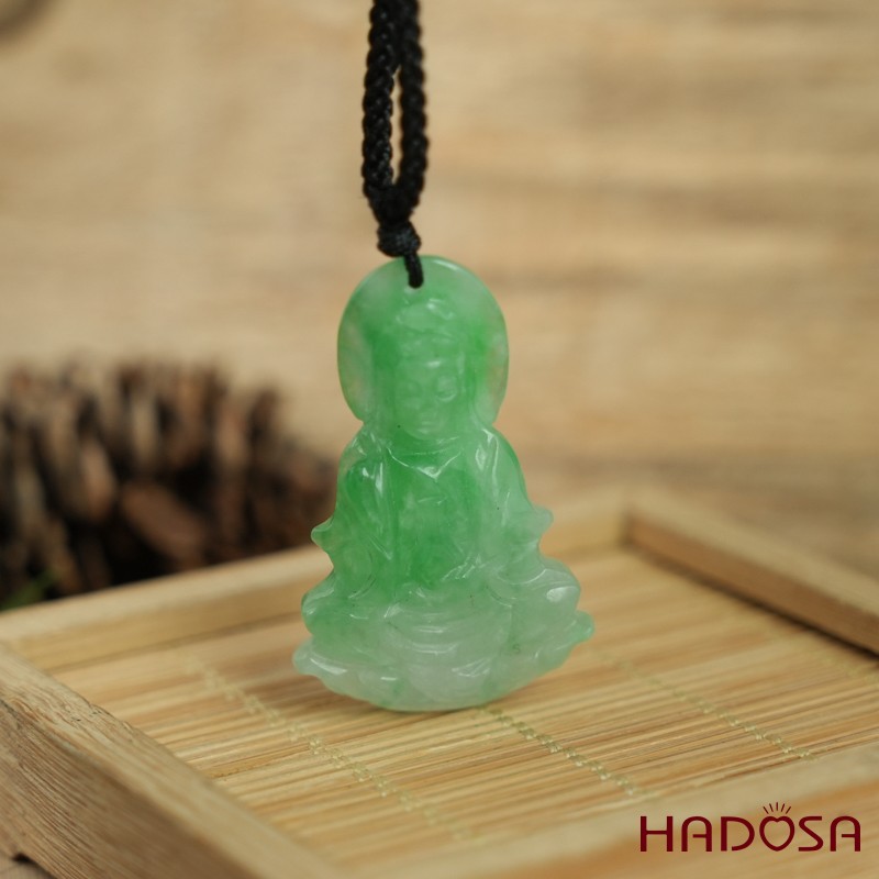 Mặt Quan Âm Cẩm Thạch trắng lí 46x21x7mm