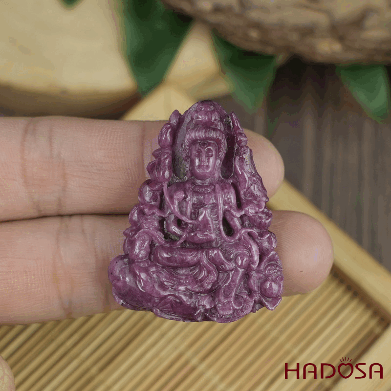Phật Quan Âm Liên Hoa Ruby Nam Phi 29x37x9mm