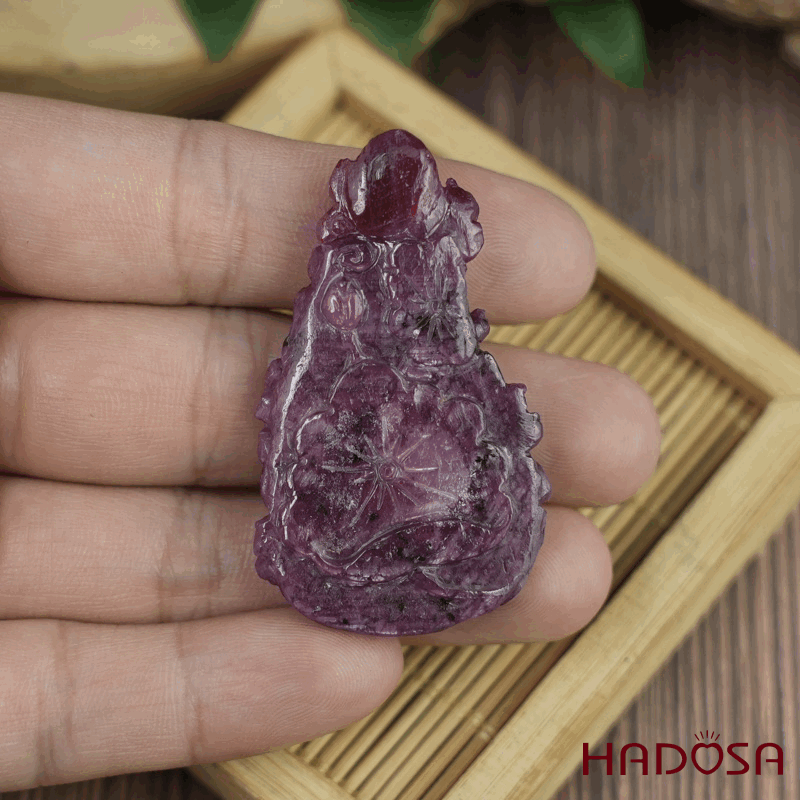 Phật Quan Âm Ruby Nam Phi 28x48x8mm
