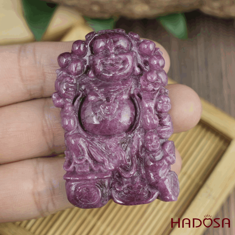 Phật Di Lặc Tụ Bảo Ruby Nam Phi 34x52x8mm