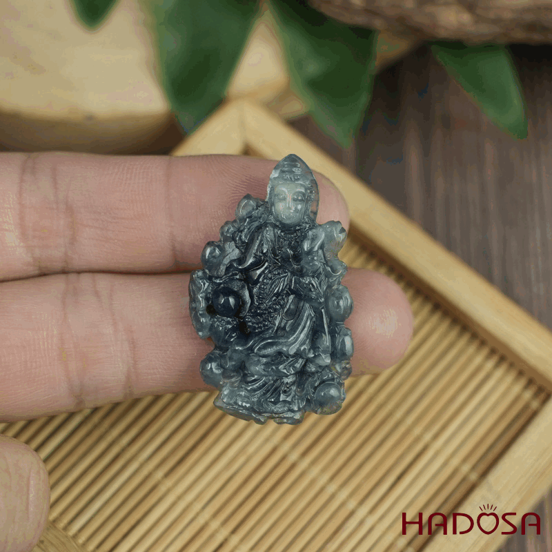 Quân Âm Tịnh Vân Sapphire 21x35x6mm