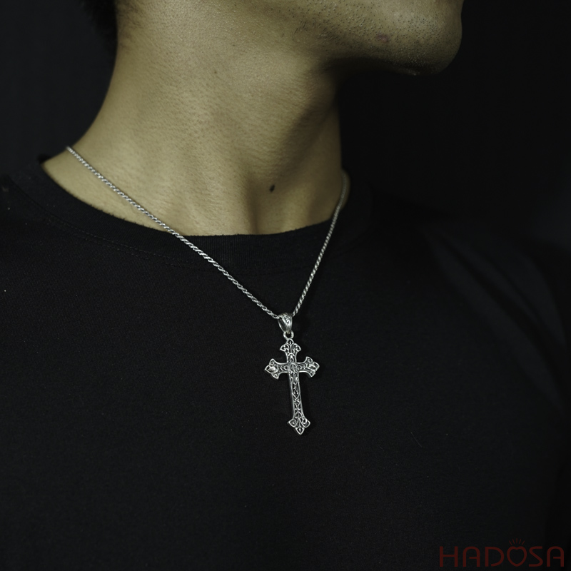 Mặt dây chuyền thánh giá bạc Thái