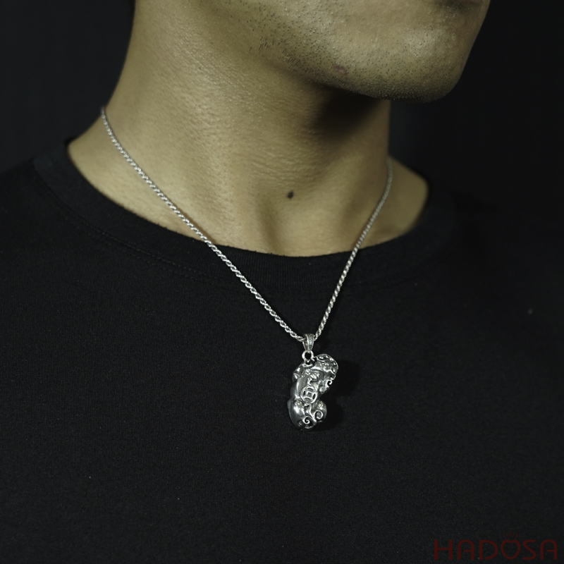 Mặt dây chuyền Tỳ hưu bạc Thái