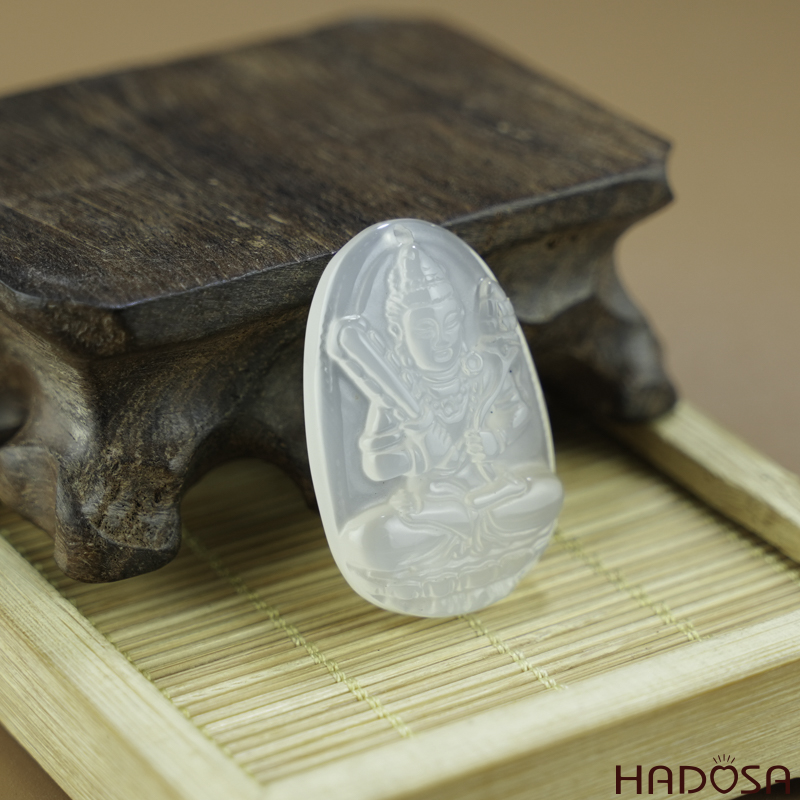 Mặt Hư Không Tạng (Sửu, Dần) đá mã não trắng 37mm