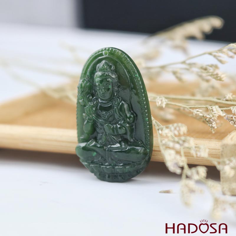Mặt Ngọc Bích Đại Thế Chí Bồ Tát (Ngọ) 37x25mm