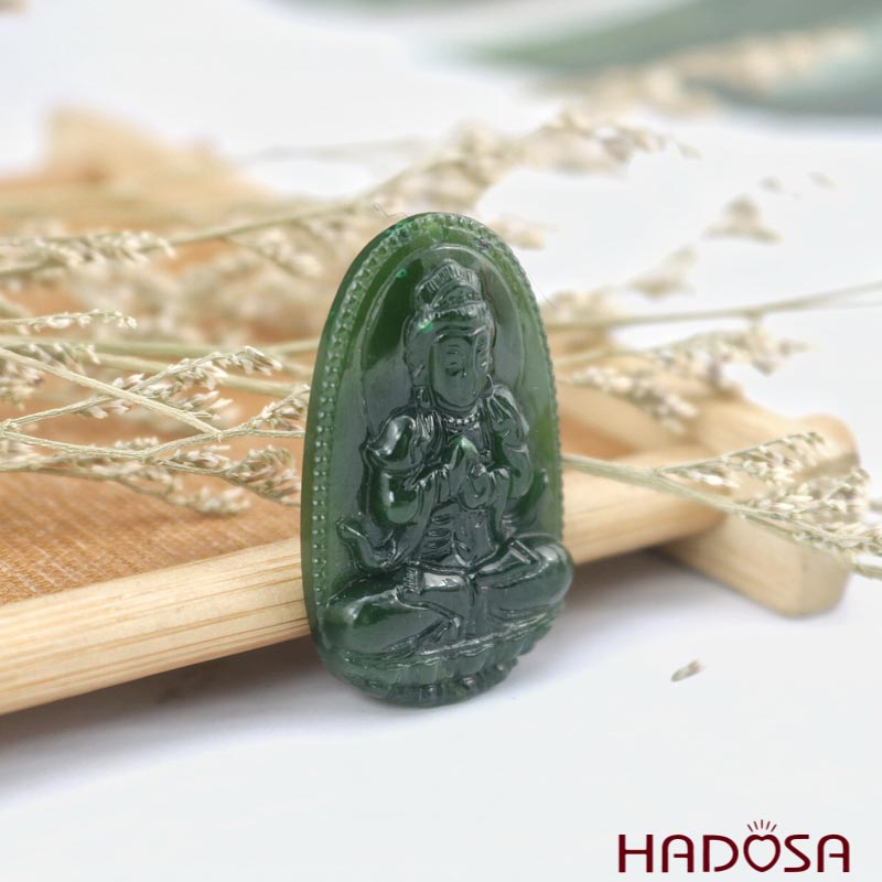Mặt Ngọc Bích Như Lại Đại Nhật ( Mùi, Thân) 37x25mm
