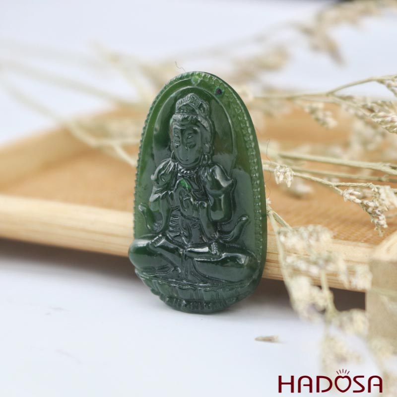 Mặt Ngọc Bích Như Lại Đại Nhật ( Mùi, Thân) 47x31mm