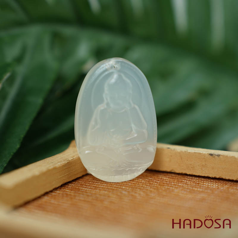 Mặt Phật bản mệnh Adida (Tuất, Hợi) mã não trắng  37mm