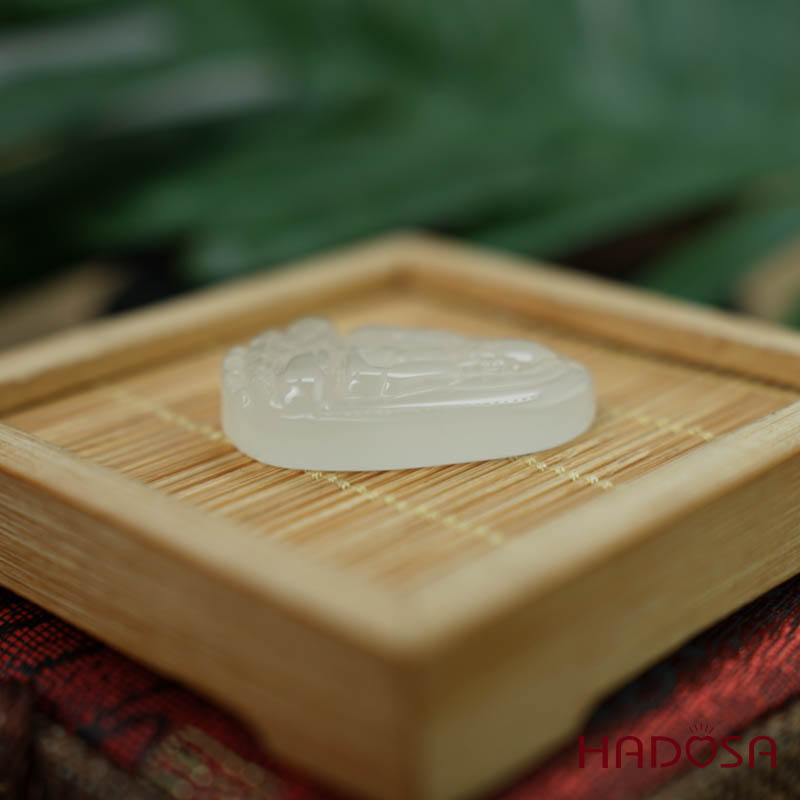 Mặt Phật bản mệnh Adida (Tuất, Hợi) mã não trắng  37mm