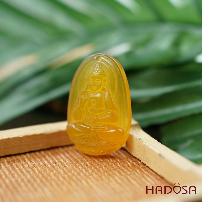 Mặt Phật bản mệnh Adida (Tuất, Hợi) mã não vàng 37mm