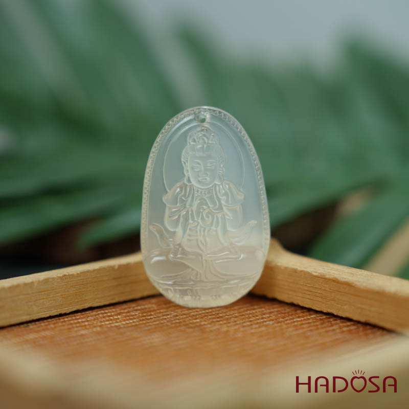 Mặt Phật bản mệnh Như Lai Đại Nhật (Mùi, Thân) mã não vàng 37mm