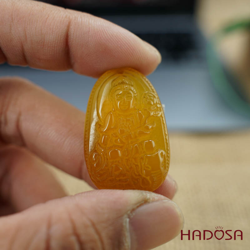 Mặt Phật bản mệnh Phổ Hiền Bồ Tát (Thìn, Tỵ) mã não vàng 37mm