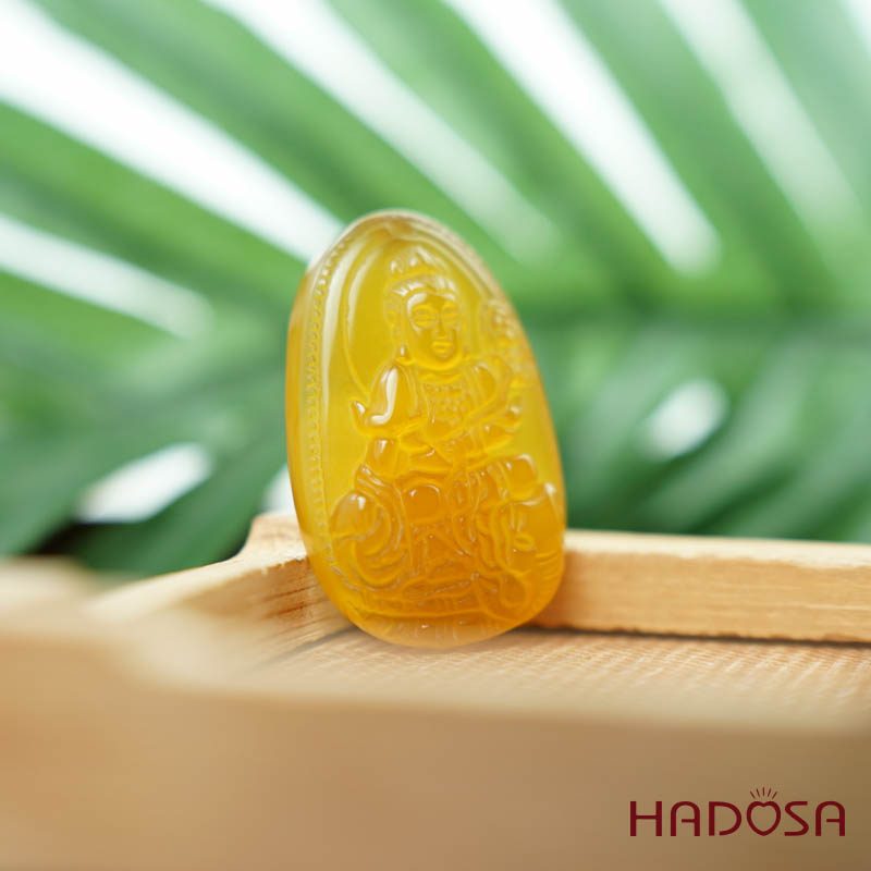 Mặt Phật bản mệnh Phổ Hiền Bồ Tát (Thìn, Tỵ) mã não vàng 37mm