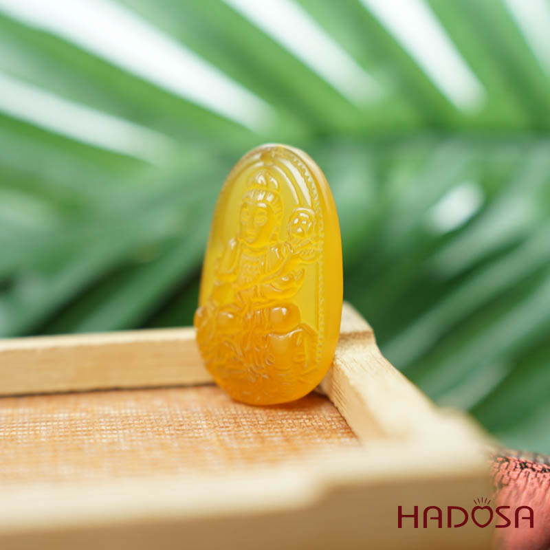 Mặt Phật bản mệnh Phổ Hiền Bồ Tát (Thìn, Tỵ) mã não vàng 37mm