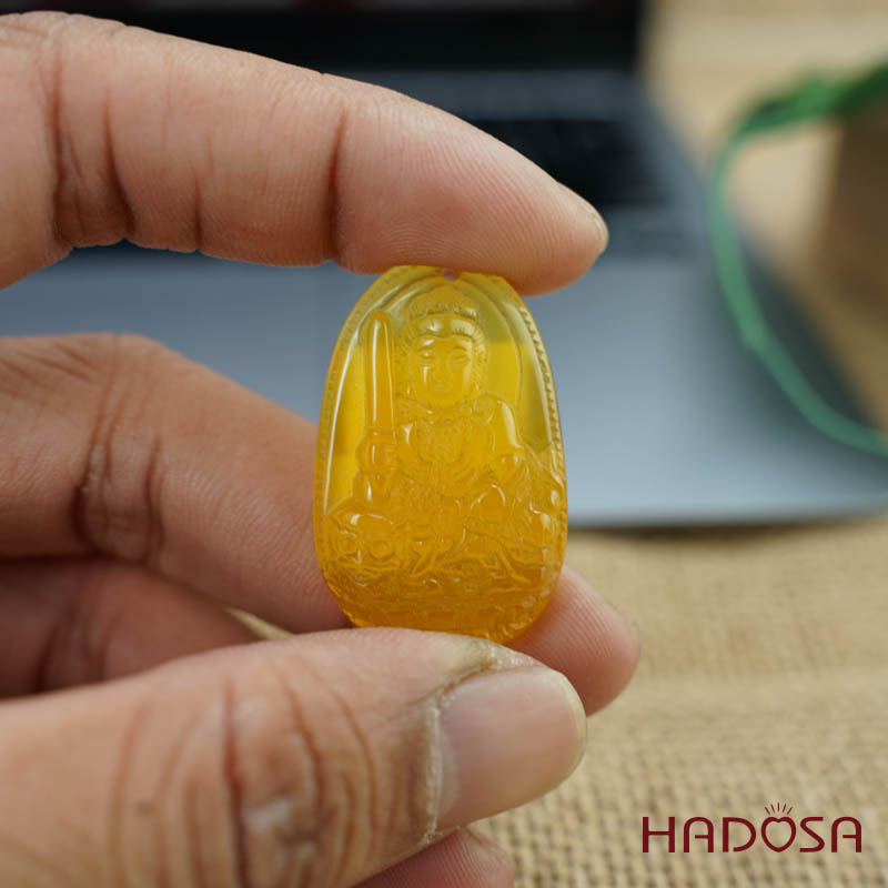 Mặt Phật bản mệnh Vân Thù Bồ Tát (Mão) mã não vàng 37mm