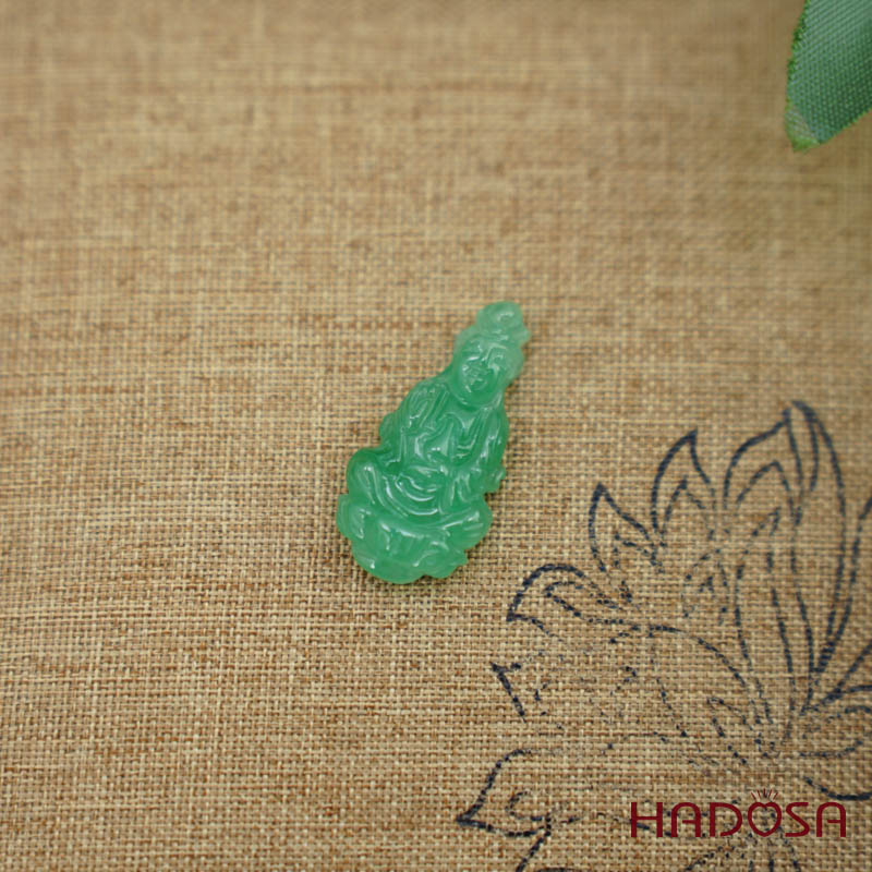 Mặt Quan Âm Cẩm Thạch xanh lý 14*28mm