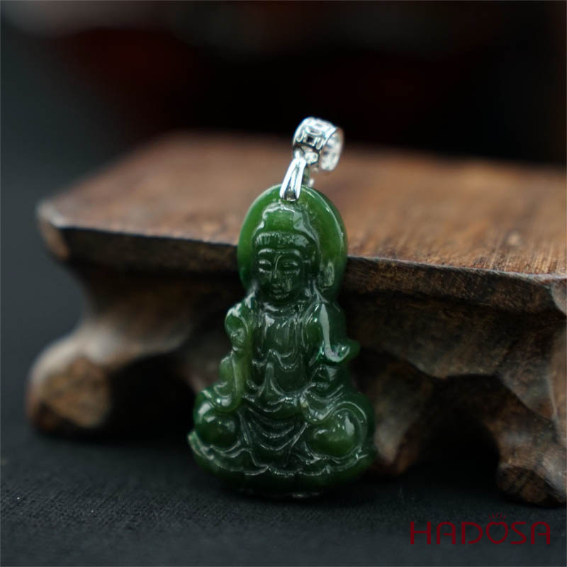 Mặt Quan Âm Ngọc Bích cao cấp 36x21mm