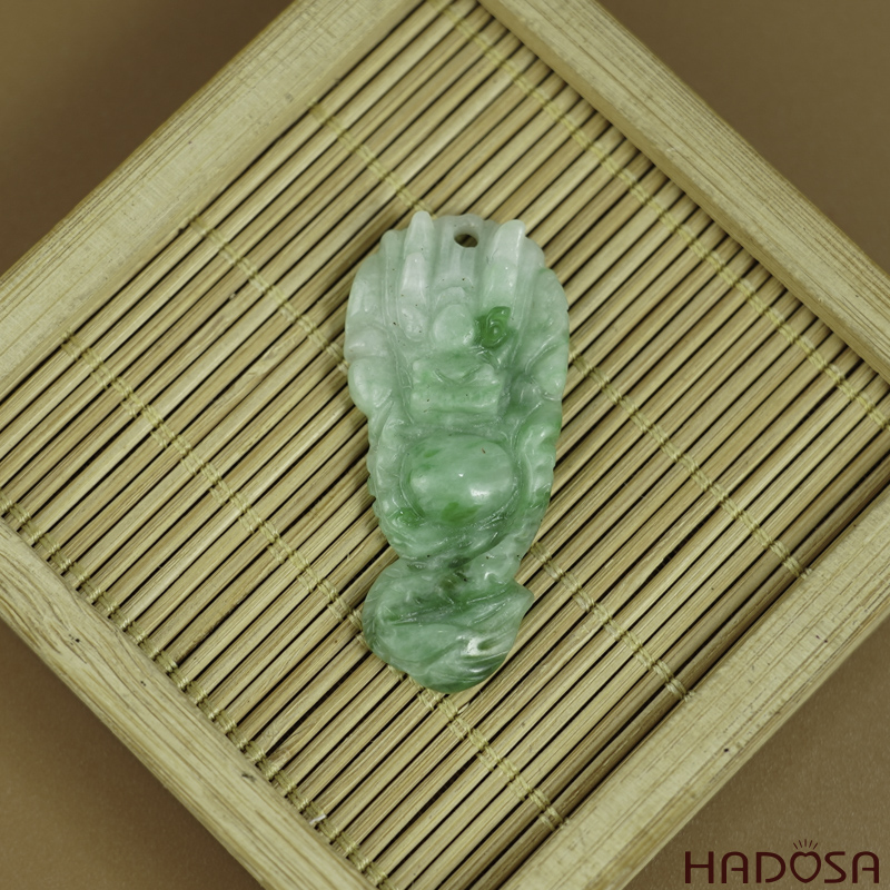 Mặt Cẩm Thạch Rồng ngậm long châu 20x42mm