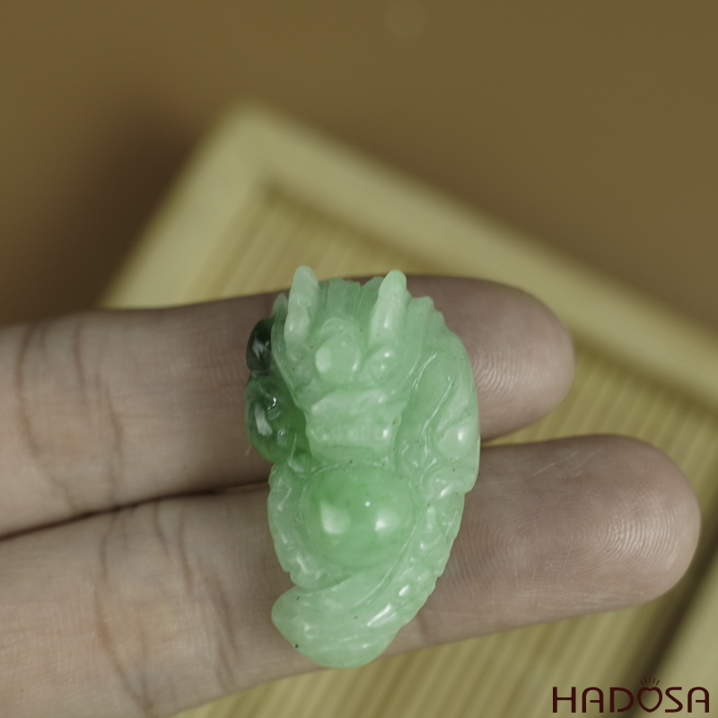 Mặt Cẩm Thạch Rồng ngậm long châu 19x31mm