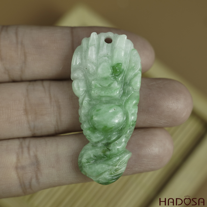 Mặt Cẩm Thạch Rồng ngậm long châu 20x42mm